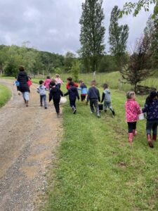21_en_route_pour_nourrir_les_animaux_
